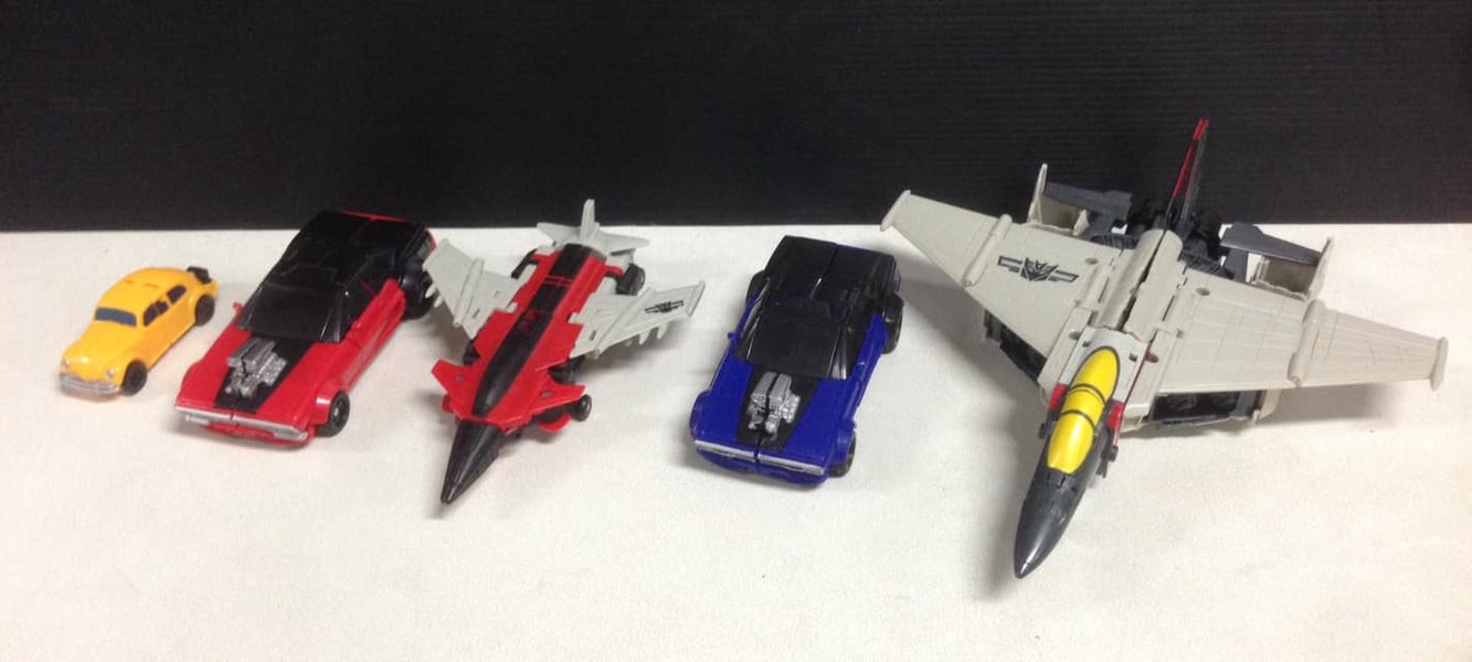 Blitzwing In Hand Images Of Energon Ignitors Nitro Series  (5 of 13)